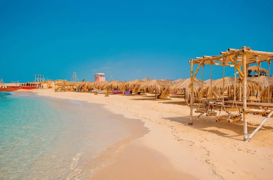Hurghada : croisière hula hula avec déjeuner, massage et plongée avec tuba