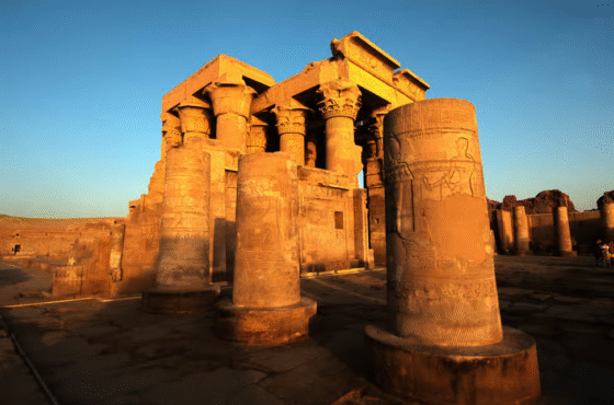 Assouan : excursion d’une journée à Edfou et Kom Ombo avec transfert à Louxor