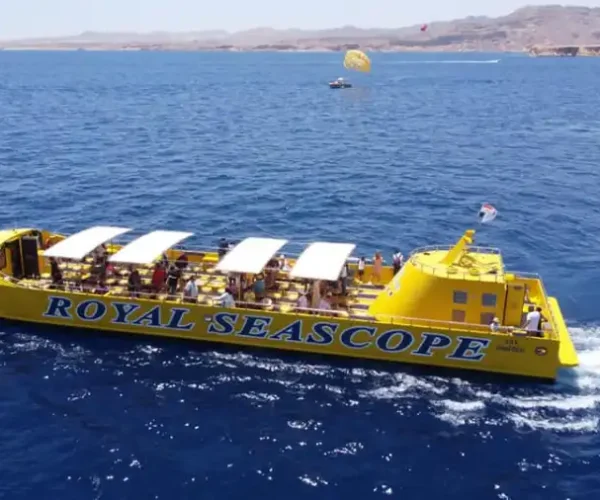 Hurghada : croisière sous-marine à bord du Royal Seascope avec arrêt plongée avec tuba